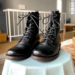 Frye Veronica Combat Sz 7